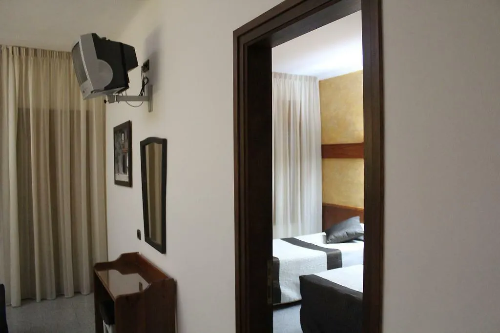 ***  Checkin Flamingo Otel L'Estartit İspanya